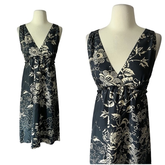 Garnet Hill Dresses & Skirts - Garnet Hill Silk Floral Sleeveless Dress Midi Length Sz 6